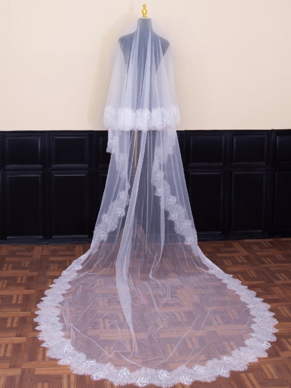 Amélie Cathedral Veil with Blusher
